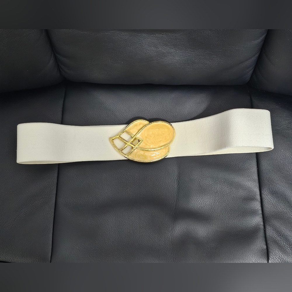 Vintage 80s Day-Lor White Stretch Waist Belt Enamel Buckle 30" Long